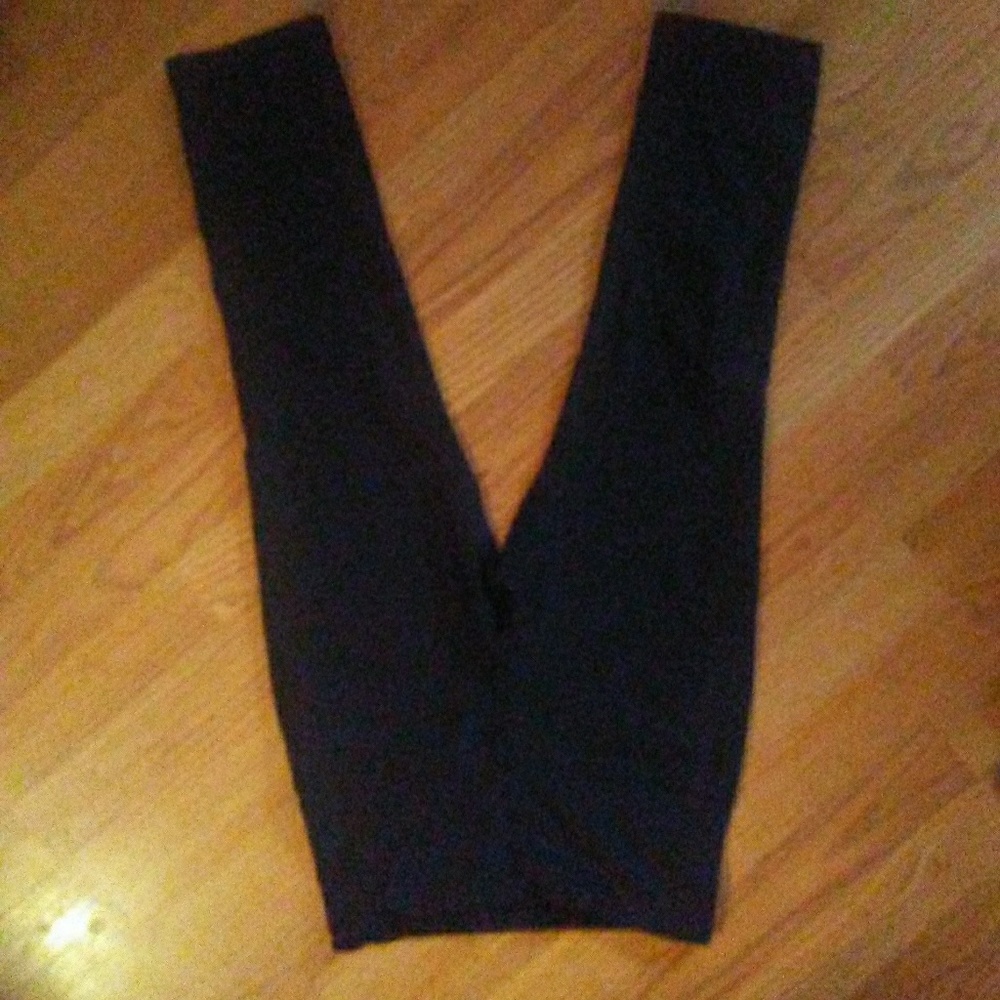 📍 *SOLD RBX Black Crop Leggings